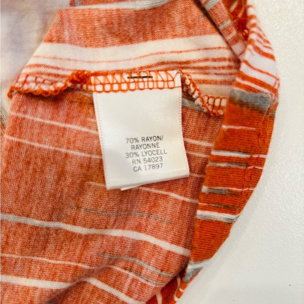 Banana Republic Red and White Twist Front Blouse size xs - Picture 7 of 7
